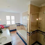 Lägenhet Magnificent 5-star With Sea View, Jacuzzi And Pool *