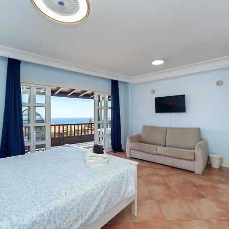 Magnificent 5-star With Sea View, Jacuzzi And Pool